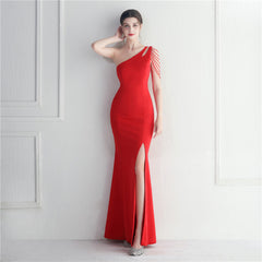 Craft Perlenbesetztes Maxikleid mit einem Schulterträger und diagonalem Kragen und Schlitz, Performance-Abendkleid