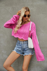 Pull court à motif ondulé ajouré de couleur unie