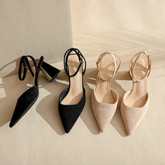 Damen-Sandalen mit geschlossener Zehenpartie, hohler Vordertasche und Riemen auf der Rückseite