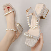 Jupe femme haute petite taille à talons mi-hauts et brides