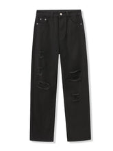 Zerrissene Freizeitjeans