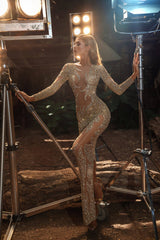 Goldbestreutes Cocktailkleid mit Fischschwanz und Hüftwickel