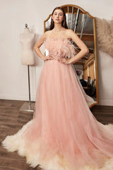 Robe de mariée en ligne à paillettes et col en fourrure, épaules dénudées
