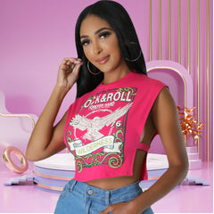 Oberteil mit ausgehöhlten Ausschnitten und freiliegenden Schultern