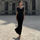 Tube-Top-Kleid mit V-Ausschnitt und Fischschwanz-Swing-Kleid aus Wolle