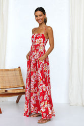 Elegantes, rückenfreies Camisole-Kleid mit hohem Bund und Print