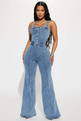 Denim-Jumpsuit, schmale Passform, Bodysuit, tailleneng, verwaschener Hosenträger-Jumpsuit