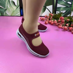 Women's Old Beijing Cloth Breathable Mesh Surface