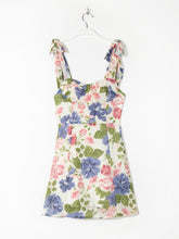 Robe slim à bretelles nouées et imprimé floral Wind