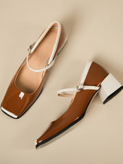 Mary Jane-Schuhe aus Lackleder mit klobigem Absatz