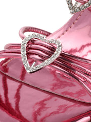 Chaussons à talons en cuir verni rose avec strass