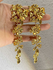 Boucles d'oreilles longues pétales vintage en or