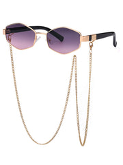 Sonnenbrille im Vintage-Stil mit geometrischem Rahmen und goldener Kette