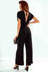 Jumpsuit mit tiefem Ausschnitt und offenem Rücken zum Binden