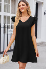 Robe à volants, col en V et manches flottantes