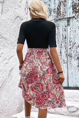 Robe imprimée à manches courtes et ceinture