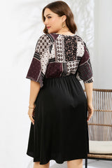 Robe imprimée bicolore à manches flottantes grande taille
