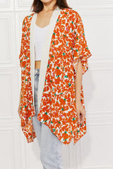 Kimono Justin Taylor à bordure contrastée et motif floral en fleurs d'agrumes