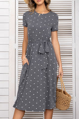 T-Shirt-Kleid mit Gürtel und Taschen