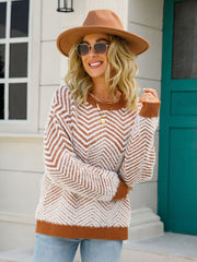 Pull duveteux bicolore à chevrons