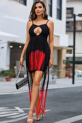 Robe à bretelles spaghetti découpées avec bordure à franges contrastées