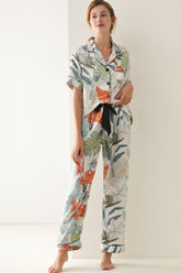Pyjama-Set mit Oberteil und Hose mit botanischem Print und Knopfleiste