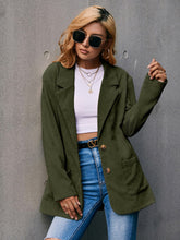 Blazer long en velours côtelé à manches longues avec poches
