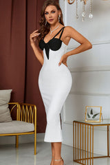 Robe bandage contrastée à double bretelle et fente dans le dos