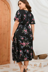Robe fendue à manches courtes et fleurs grande taille