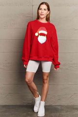 Simply Love Sweatshirt mit Rundhalsausschnitt und Regenbogen-Weihnachtsmann-Grafik in voller Größe