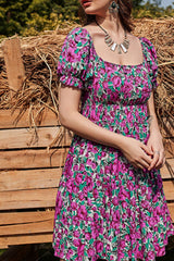 Robe à volants et manches fleuries