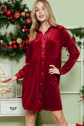 Robe chemise boutonnée en velours rouge à manches longues et volants