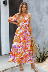 Robe longue imprimée asymétrique avec ceinture nouée