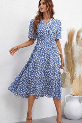 Robe mi-longue à manches courtes et cordon de serrage à la taille