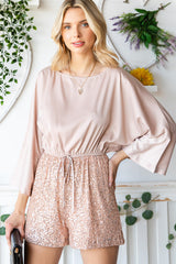 Strampler mit Pailletten und Tunnelzug in der Taille und Dolman-Ärmeln