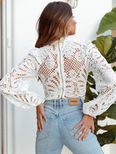 gewebtes elegantes Hemd aus Hohlspitze