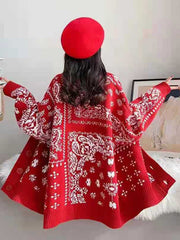 Weihnachts-Strickjacke mit Hirschkopf und Schneeflocke aus Jacquard