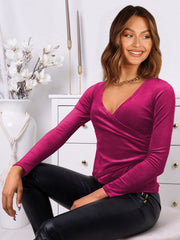 Slim Fit-Oberteil aus goldenem Samt mit V-Ausschnitt