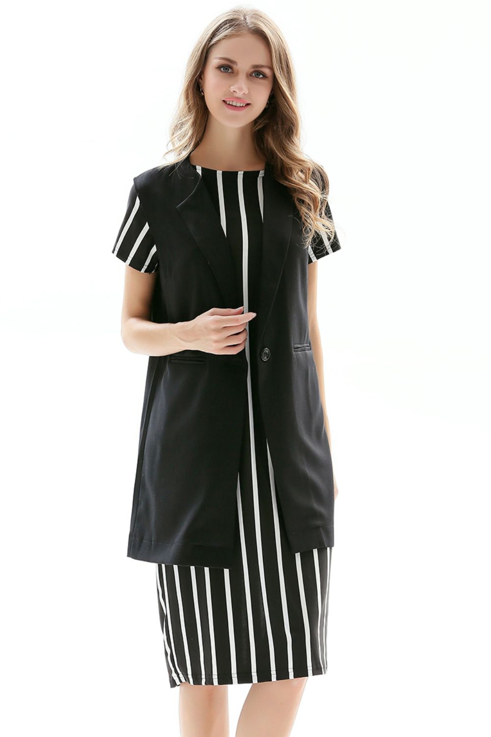 Ärmelloser Longline-Blazer mit einem Knopf