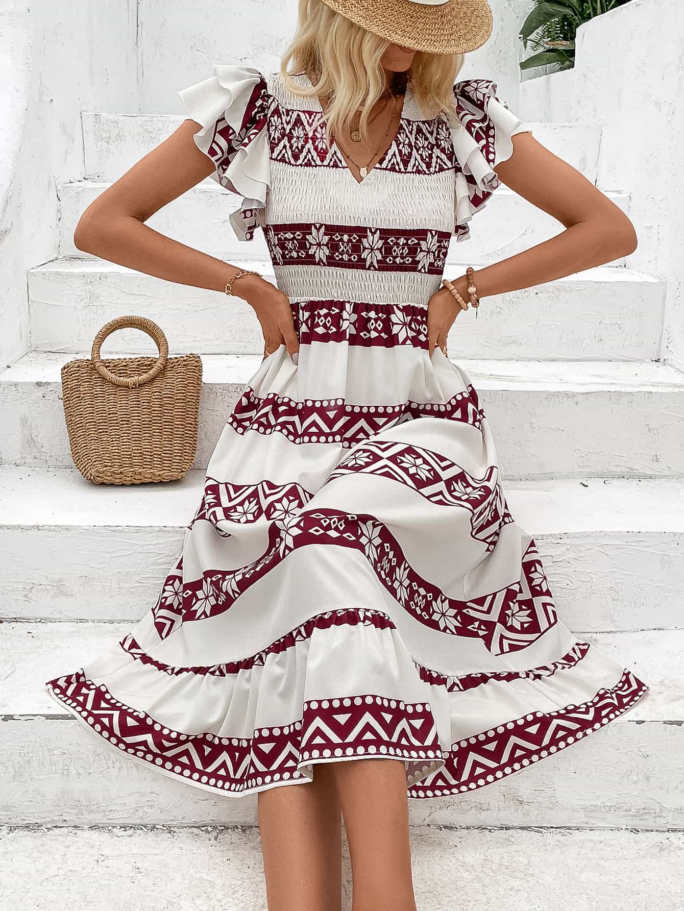 Robe imprimée à col en V et manches flottantes