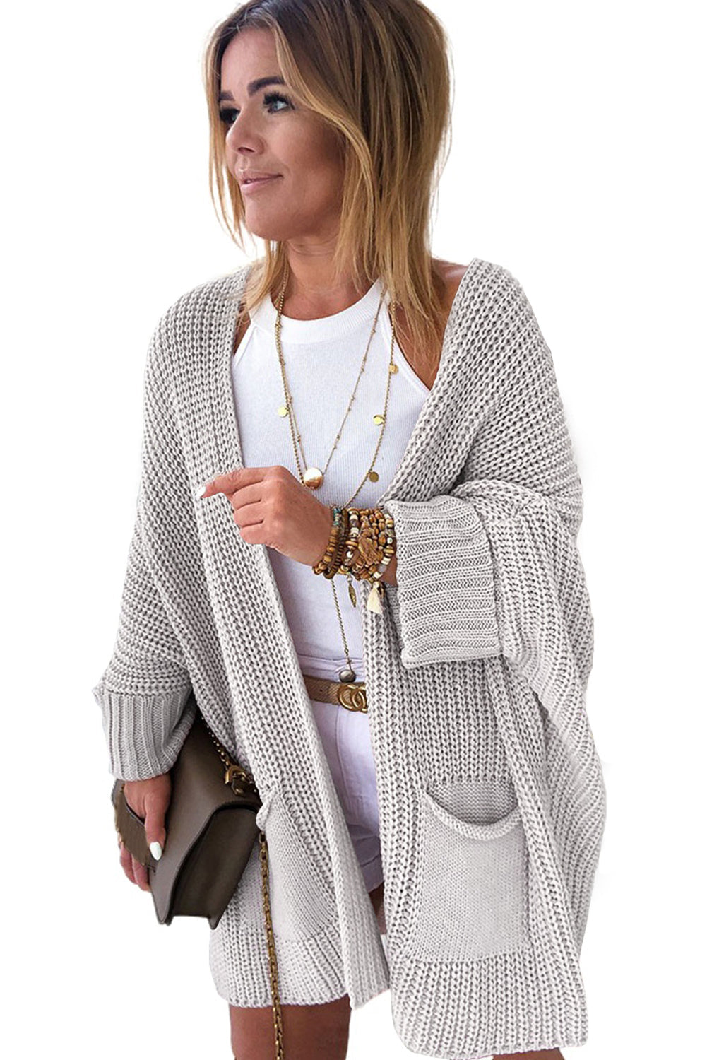 Graue Oversize-Strickjacke mit Zopfmuster und Fledermausärmeln