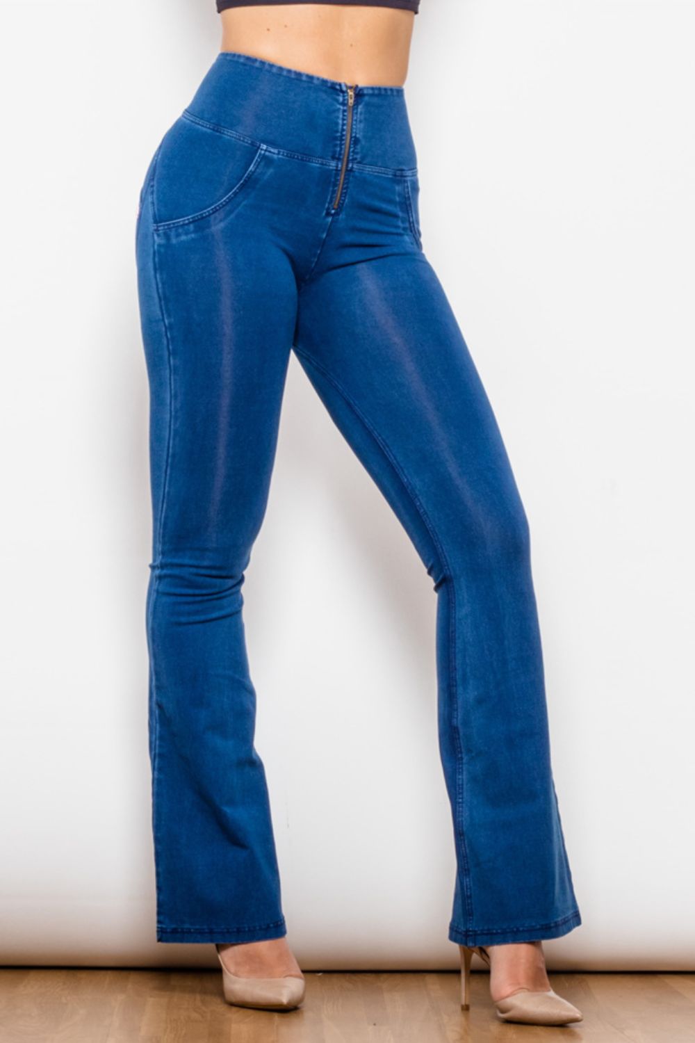 Jean long évasé taille haute avec fermeture éclair