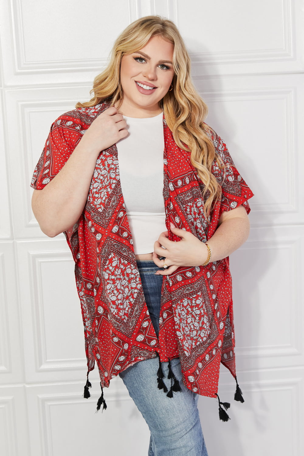Justin Taylor – Paisley-Kimono in Rot
