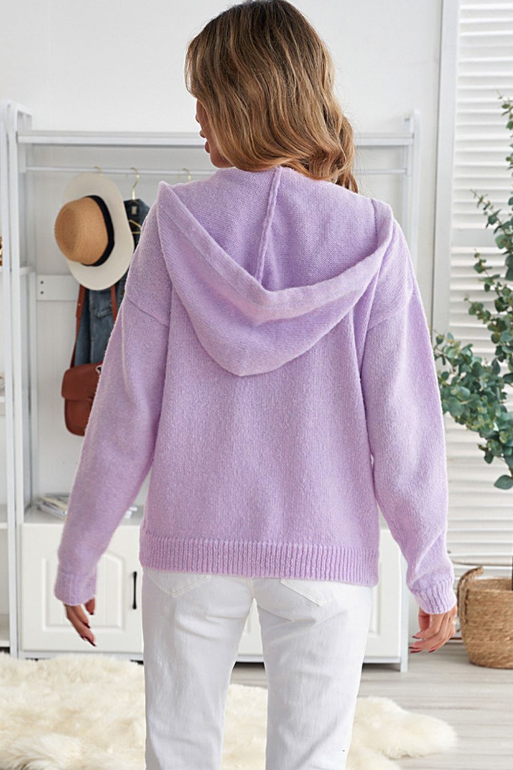 Strickhoodie mit Spitzenbesatz, halbhohem Knopf und Kordelzug