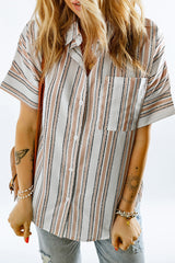 Chemise rayée à manches courtes avec poche poitrine