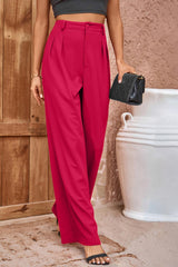 Pantalon droit à détails plissés