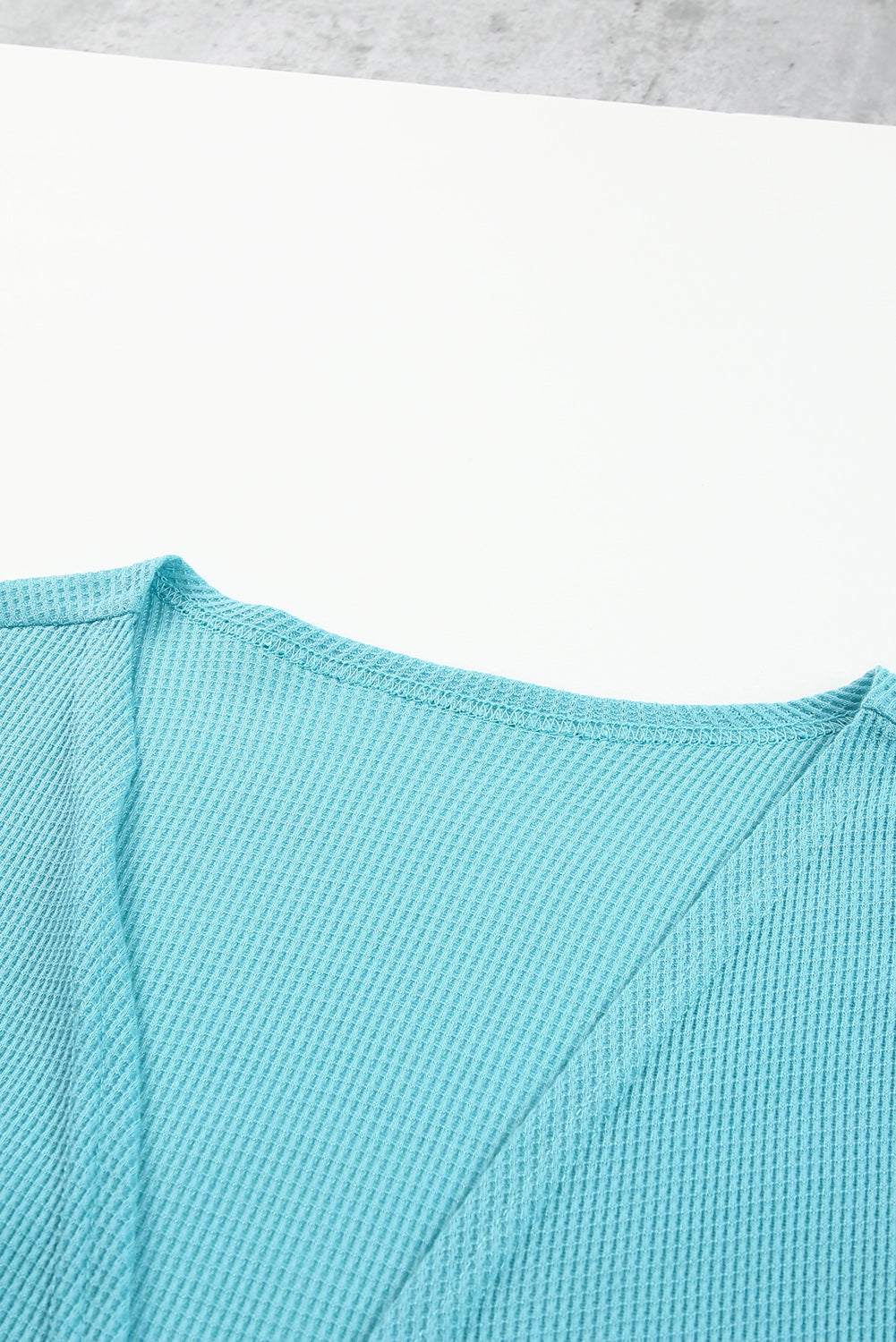Gestreifte Strickjacke mit Farbblockdesign und offener Vorderseite