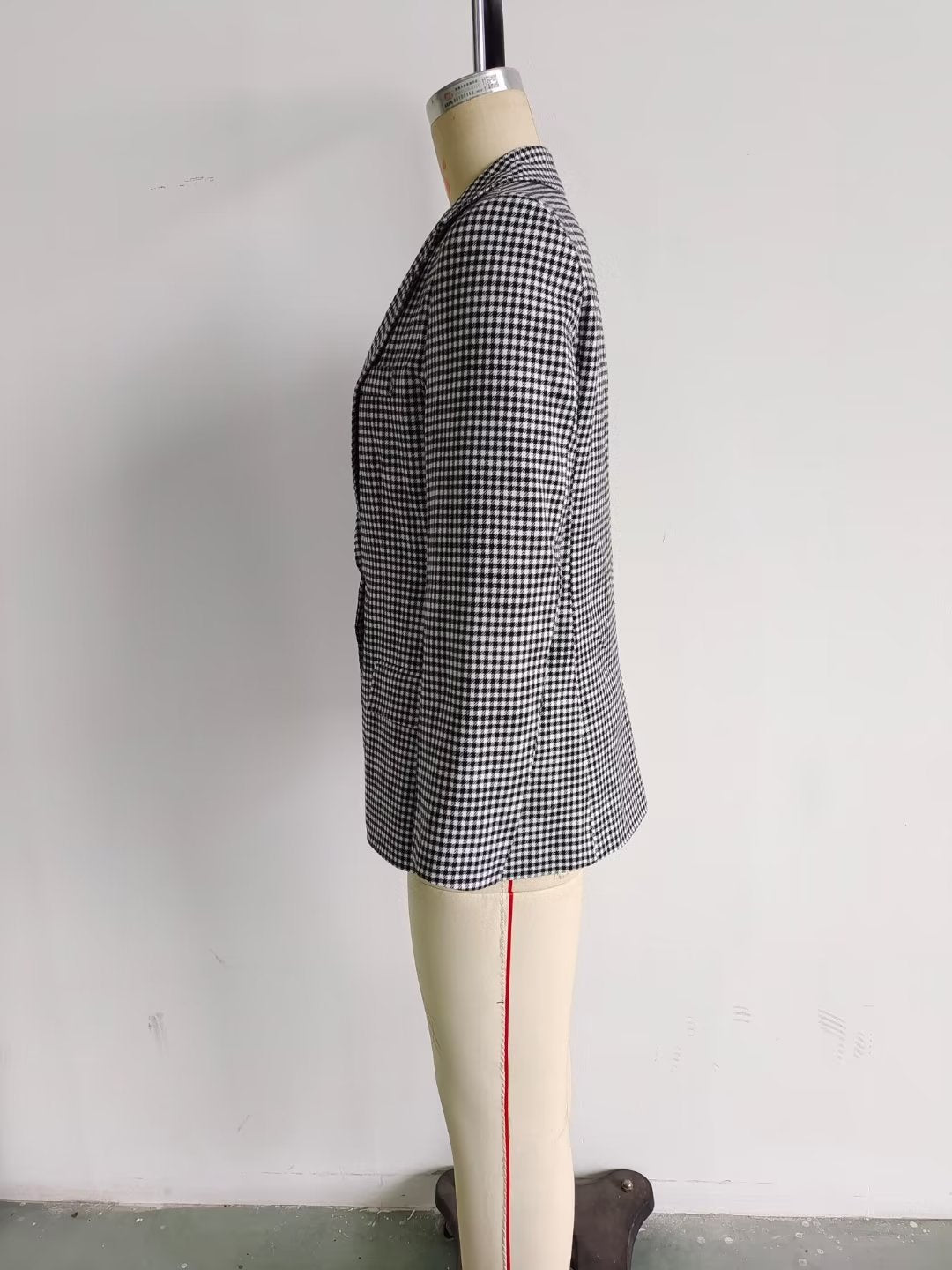 Niche Plaid Pattern Wide Double Breasted Blazer