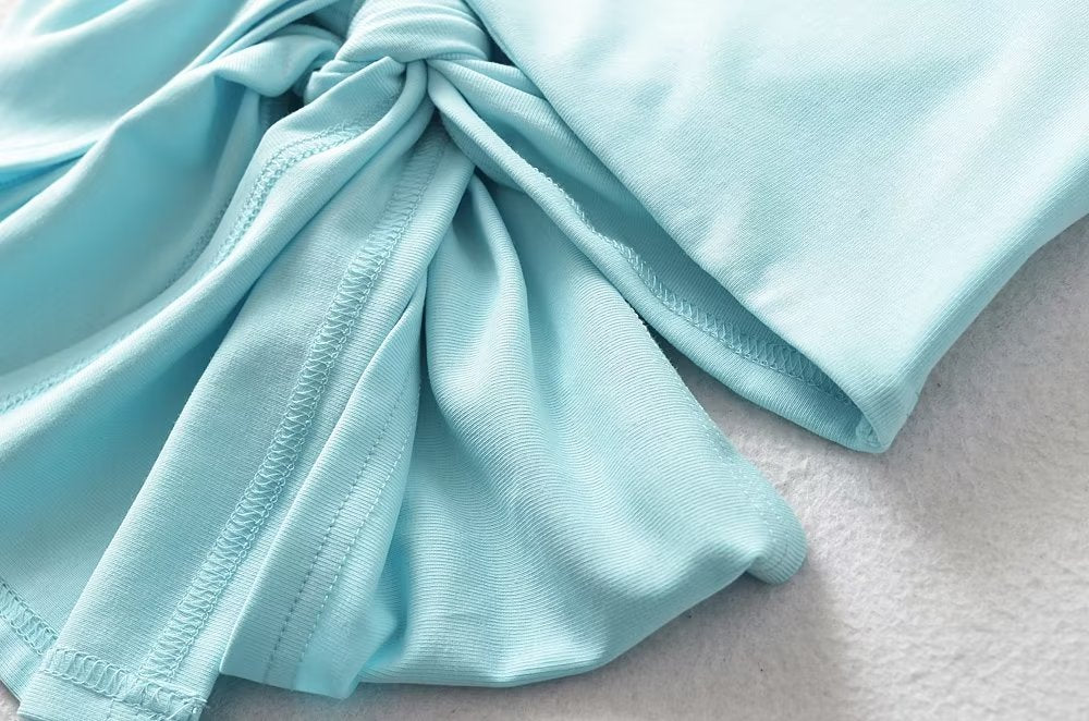 Design Satin de Soie Texture Courte Licou Enveloppé Poitrine