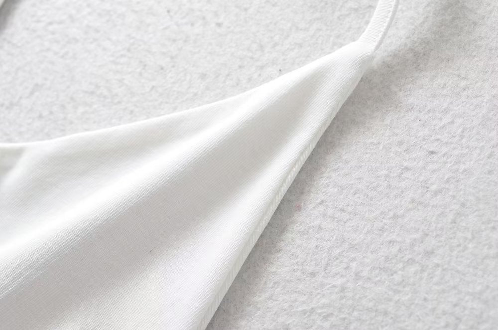 Design Satin de Soie Texture Courte Licou Enveloppé Poitrine